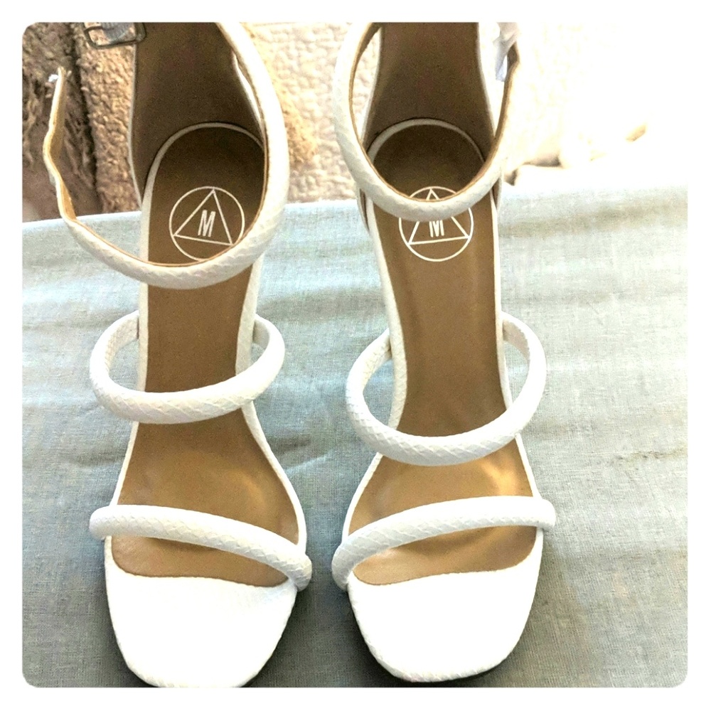Missguided Size 7 Brand New